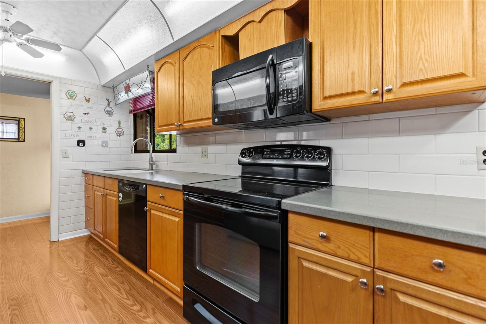 Image 9 of 49 For 1233 Lorie Circle