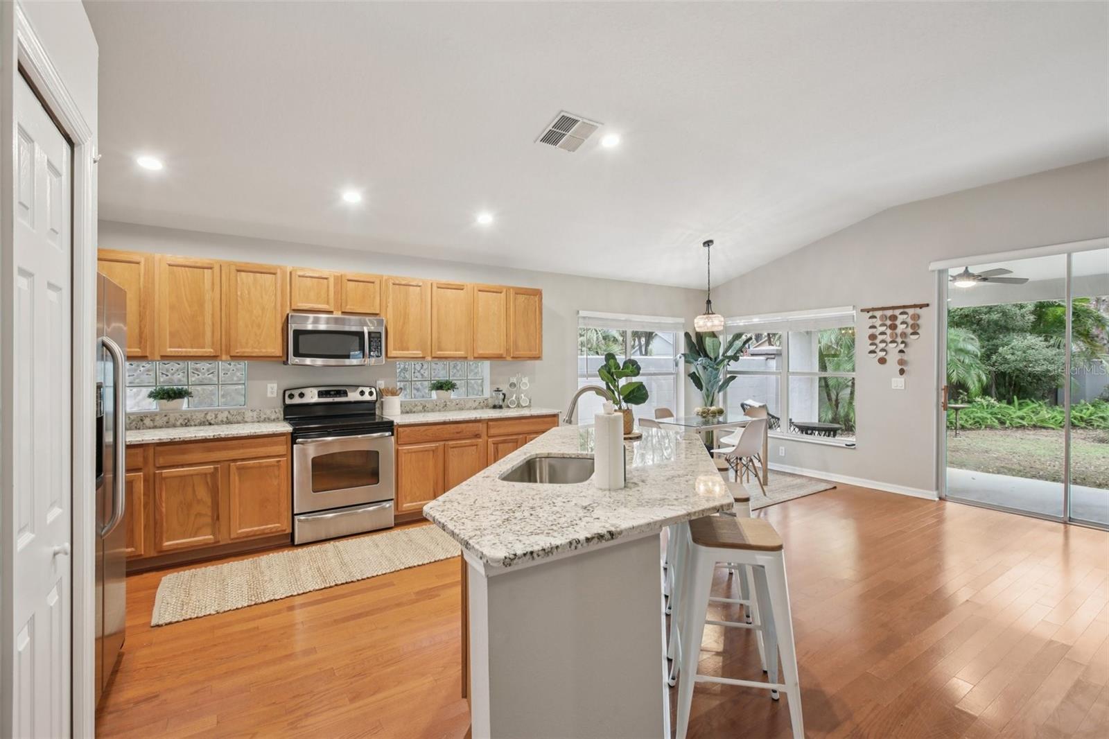 Image 12 of 36 For 4632 Whispering Park Lane