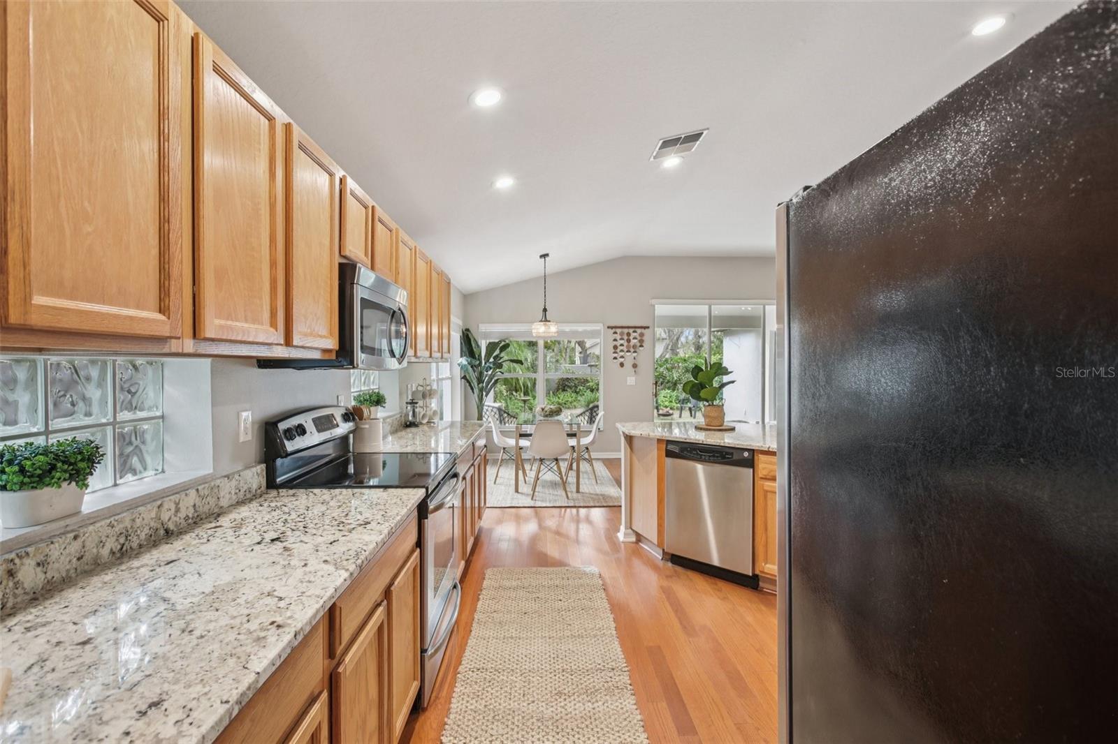 Image 13 of 36 For 4632 Whispering Park Lane