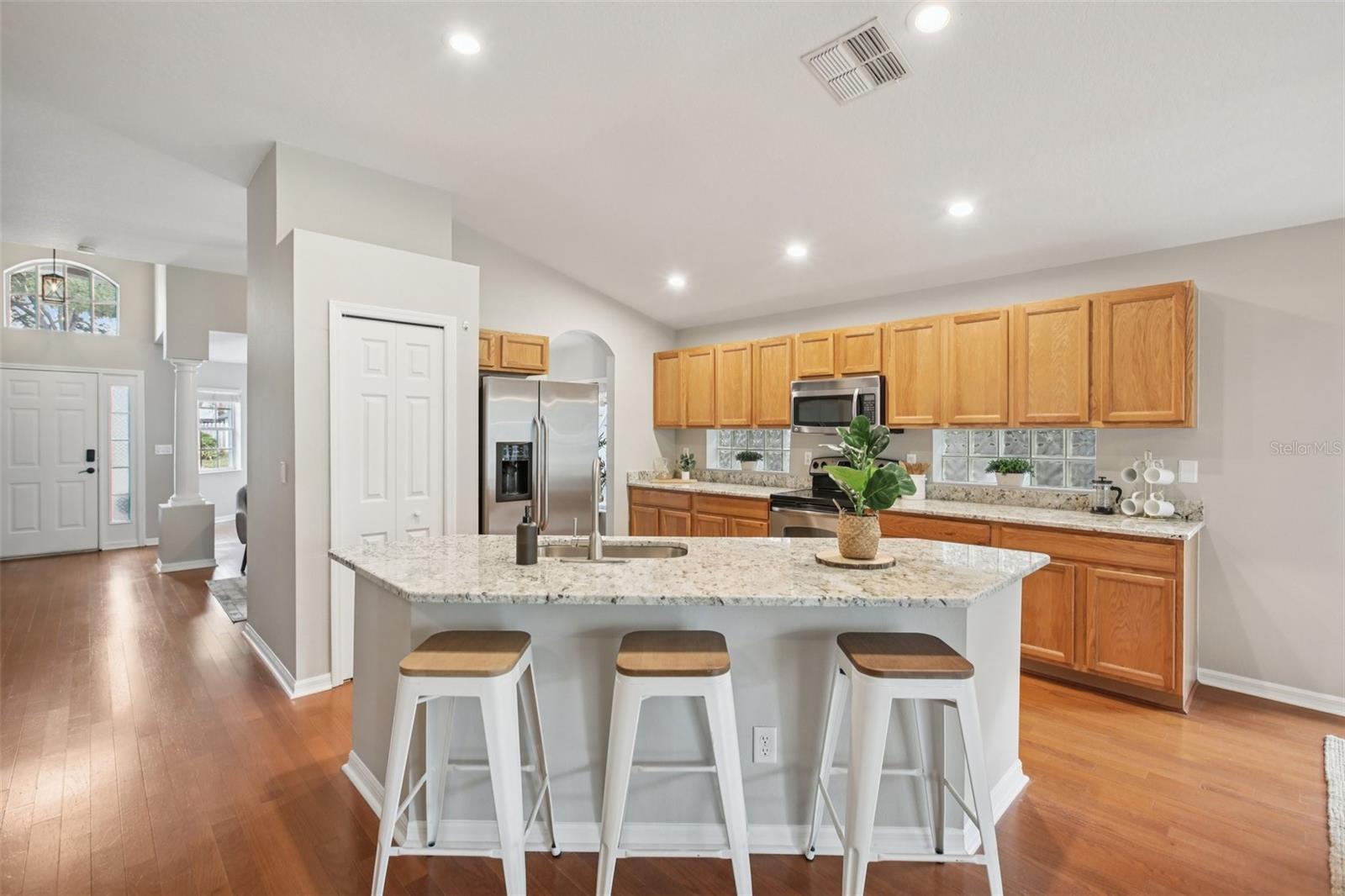 Image 15 of 36 For 4632 Whispering Park Lane