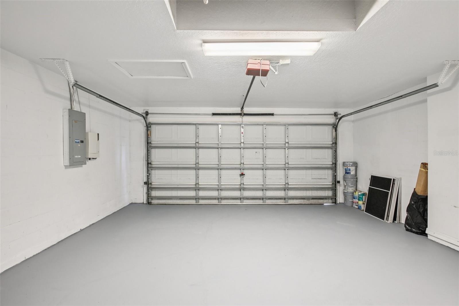 Image 24 of 36 For 4632 Whispering Park Lane