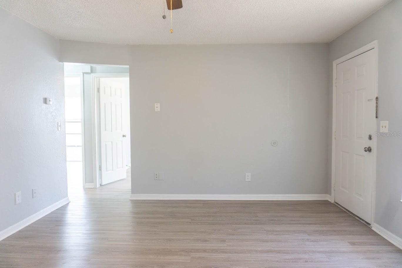 Image 3 of 9 For 9434 Lynn Lane C