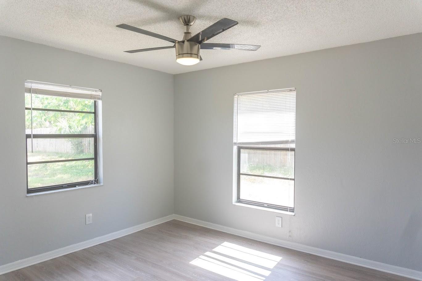 Image 6 of 9 For 9434 Lynn Lane C