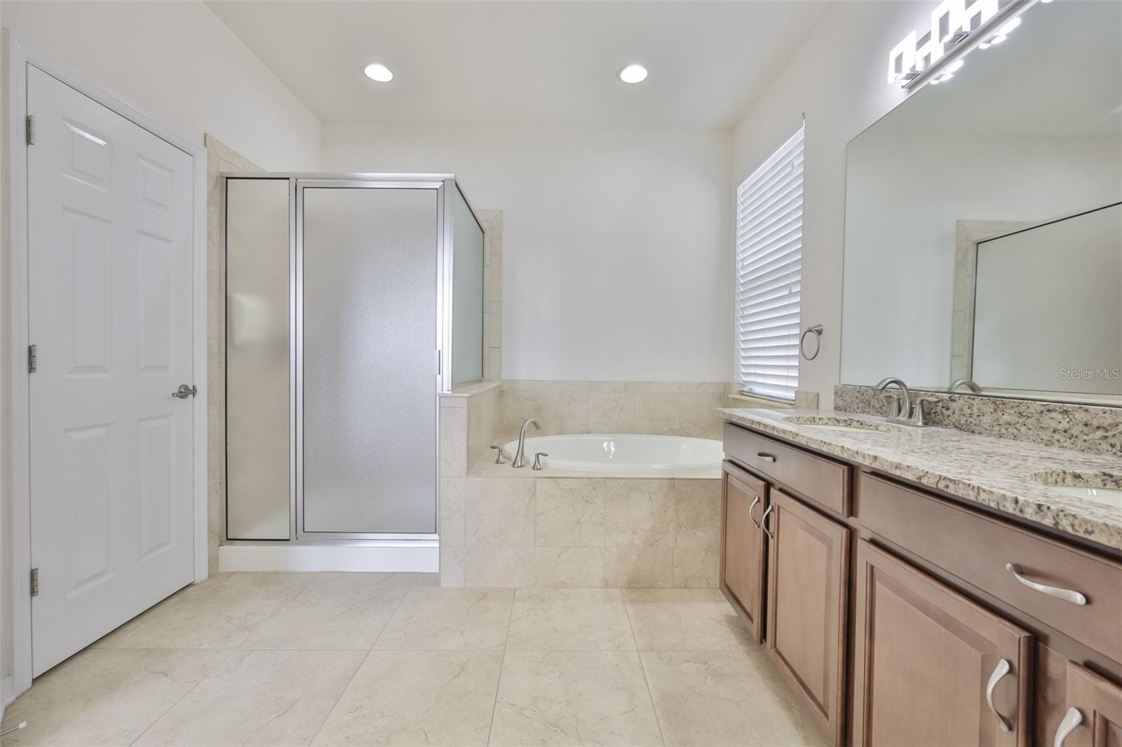 Image 36 of 55 For 626 15th Avenue Nw