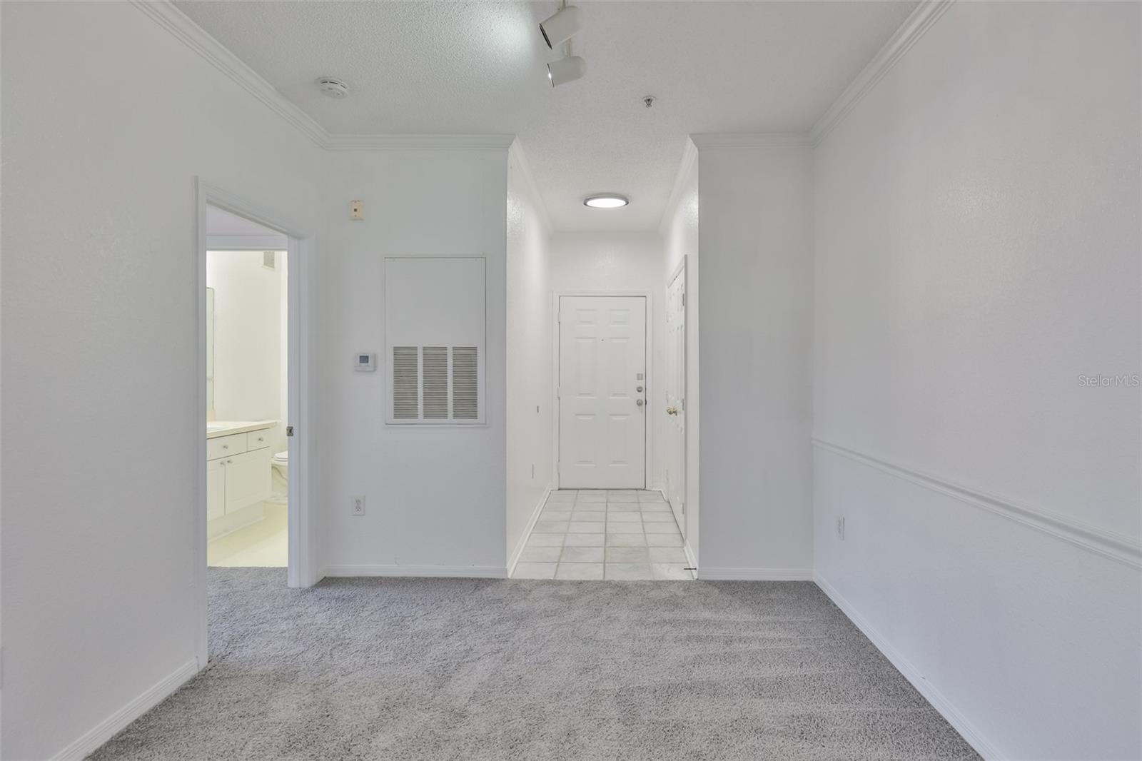 Image 7 of 30 For 18001 Richmond Place Drive