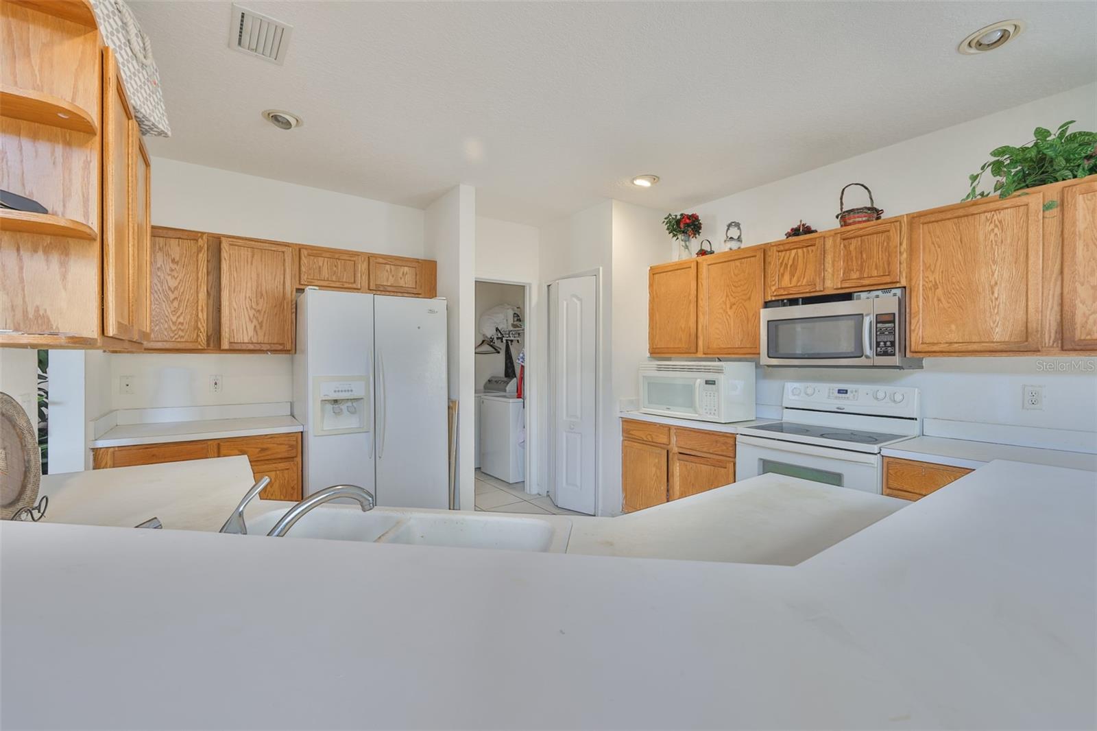 Image 11 of 40 For 702 Cristelle Jean Drive