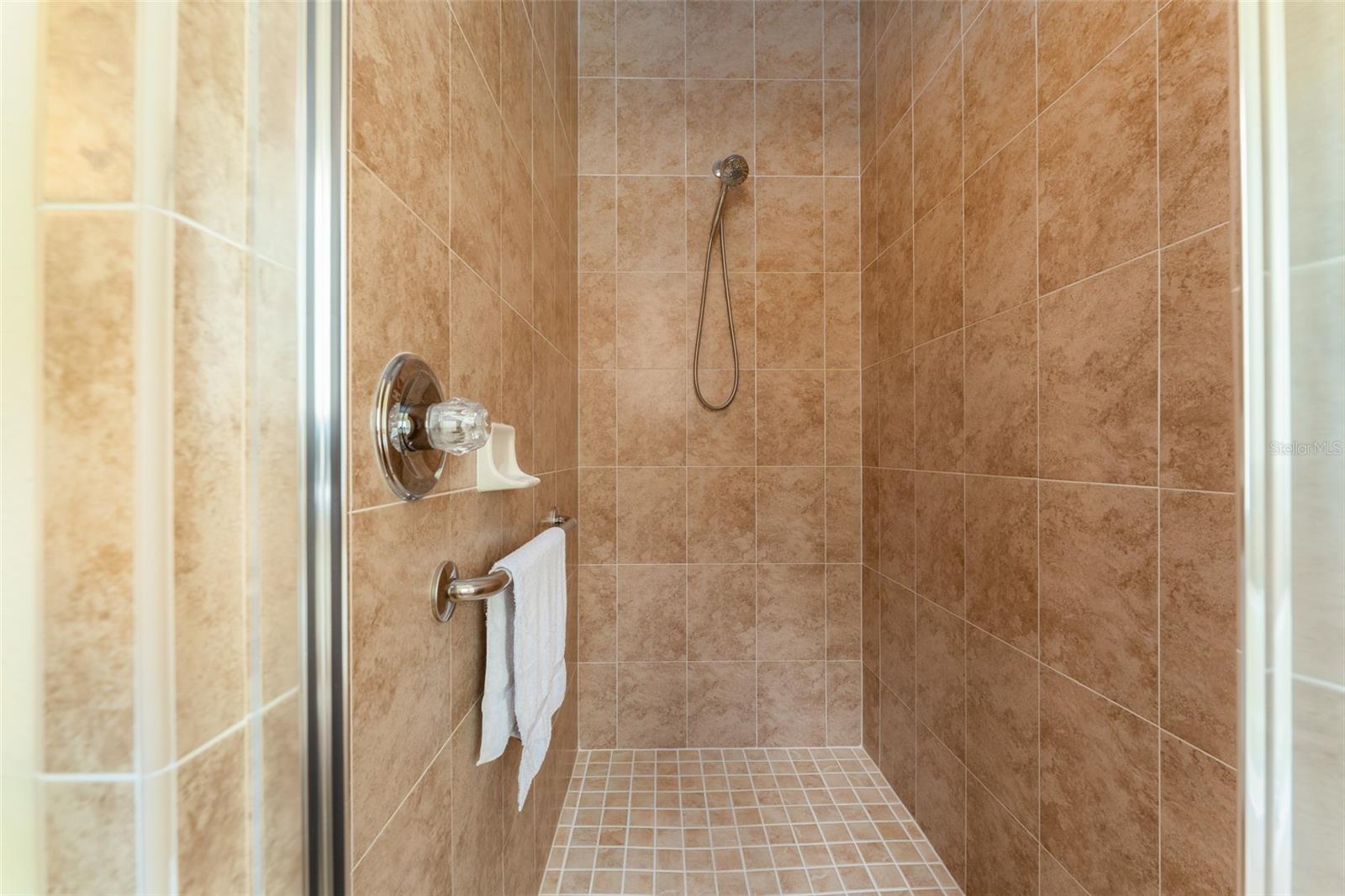 Image 25 of 52 For 6908 Eagle Ridge Blvd