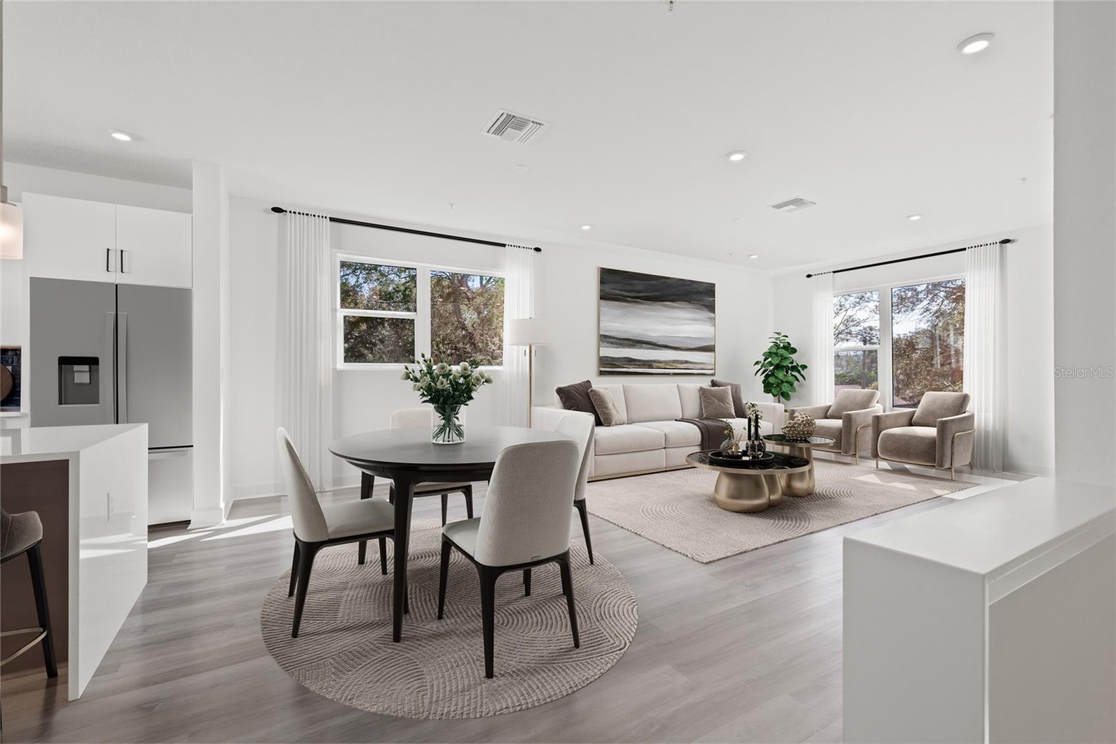 Listing photo id 8 for 307 15th Street N