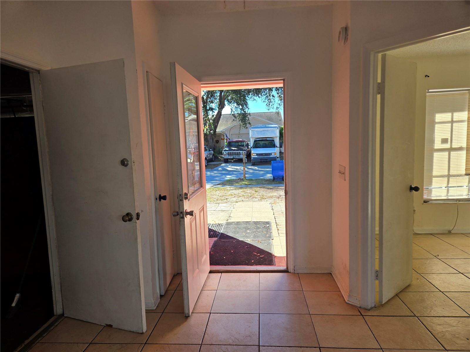 Image 7 of 27 For 9224 Camino Villa Boulevard