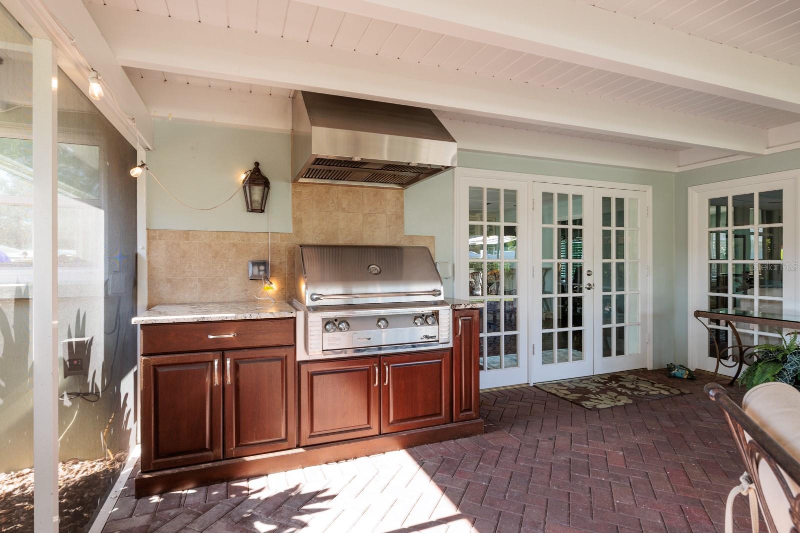 Image 37 of 55 For 2309 Jones Court