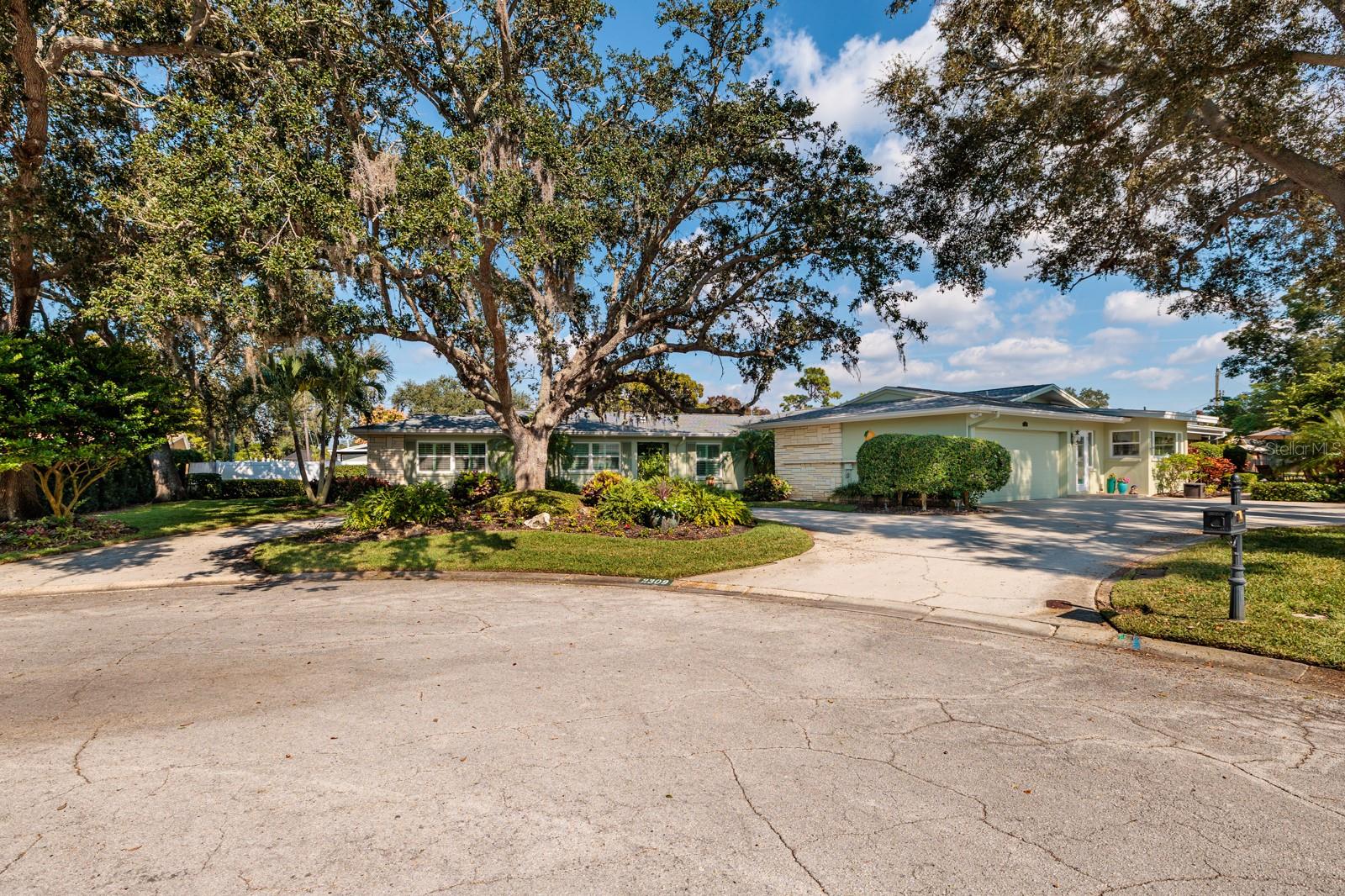 Image 42 of 55 For 2309 Jones Court