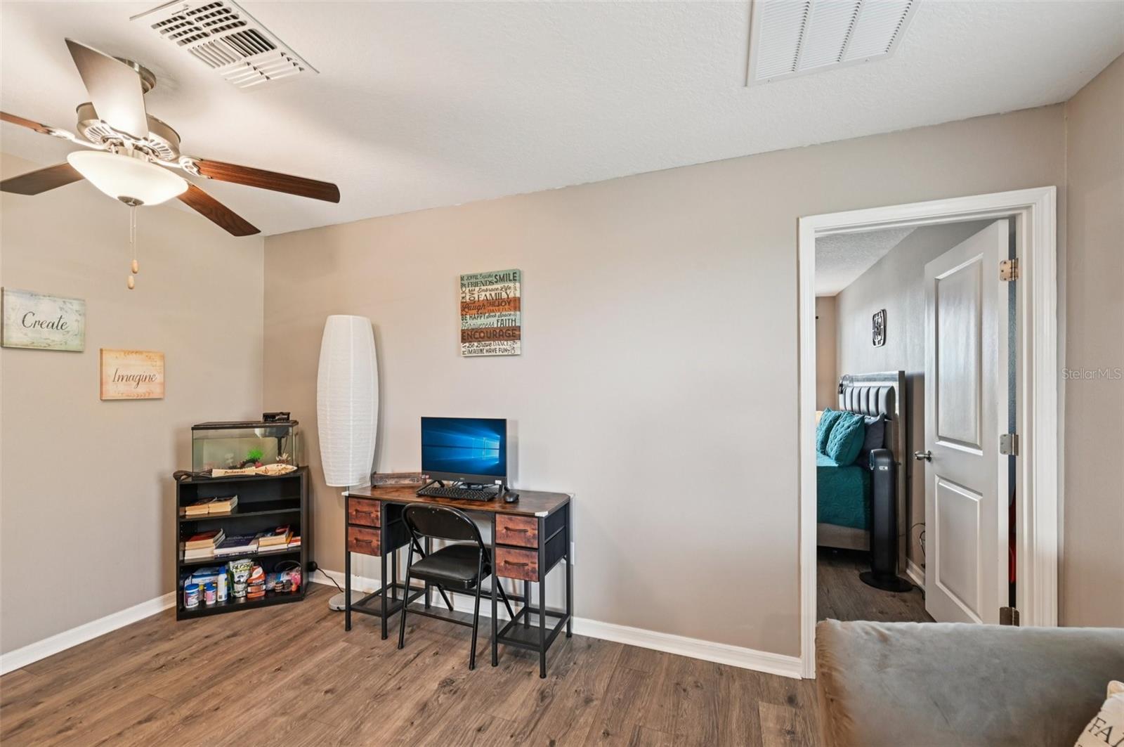 Image 18 of 60 For 15461 Broad Brush Drive