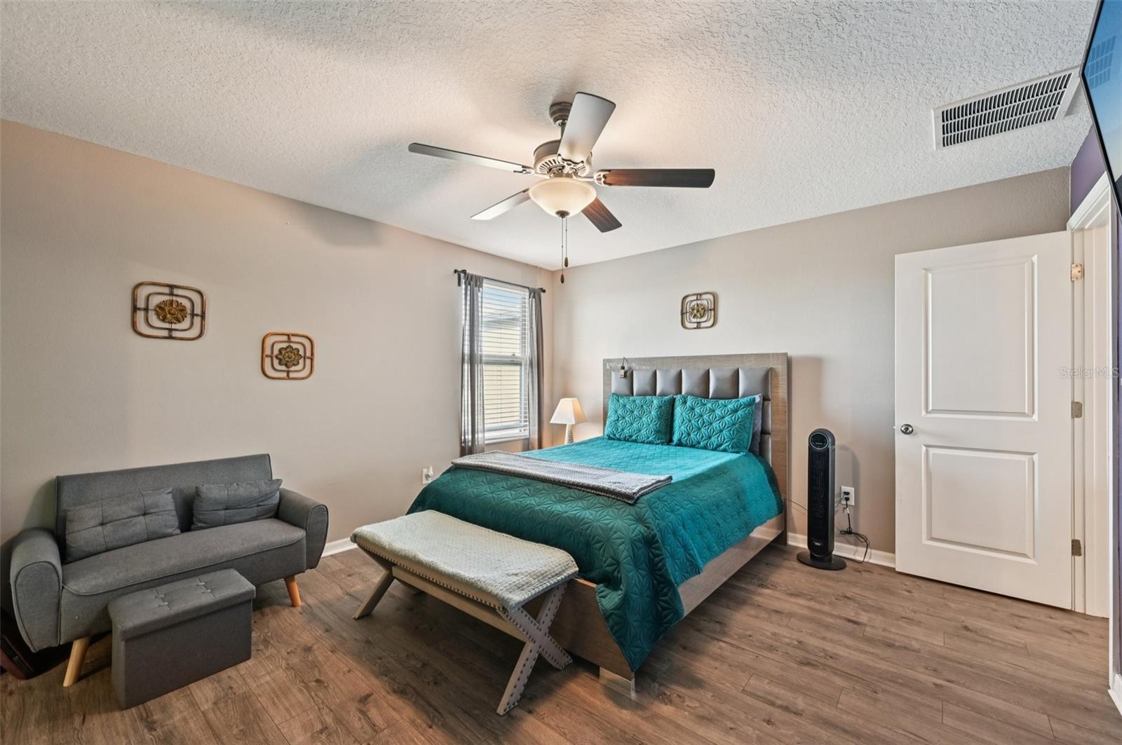 Image 21 of 60 For 15461 Broad Brush Drive