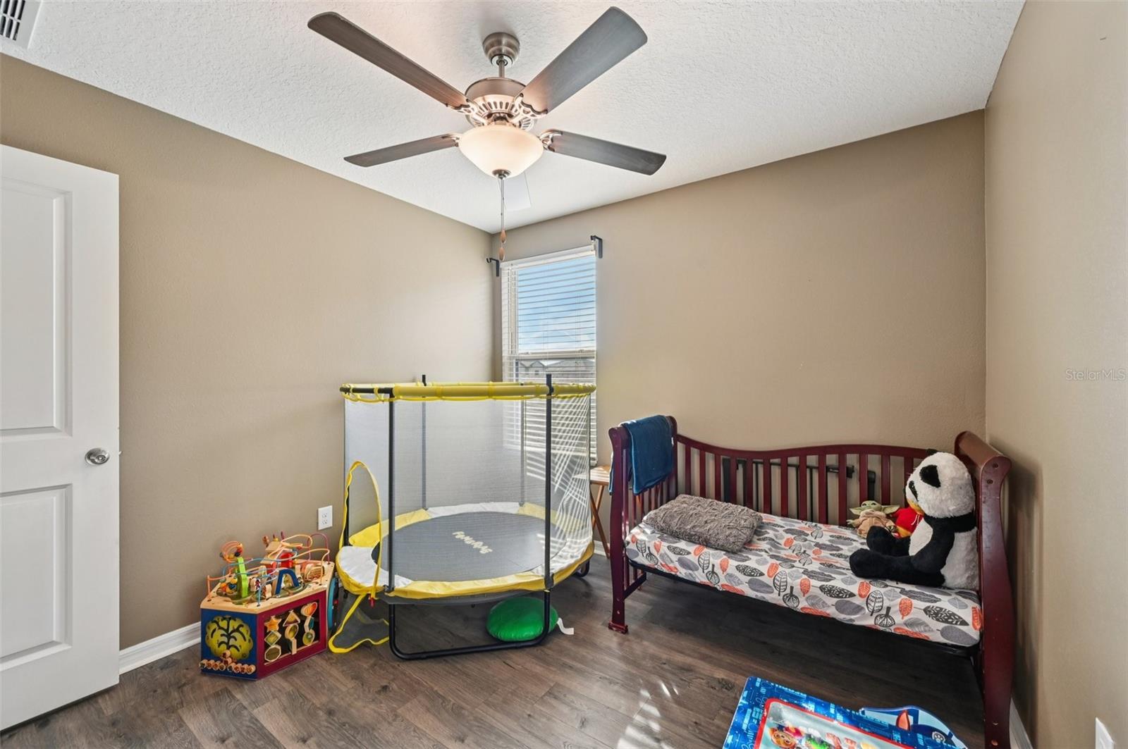 Image 25 of 60 For 15461 Broad Brush Drive