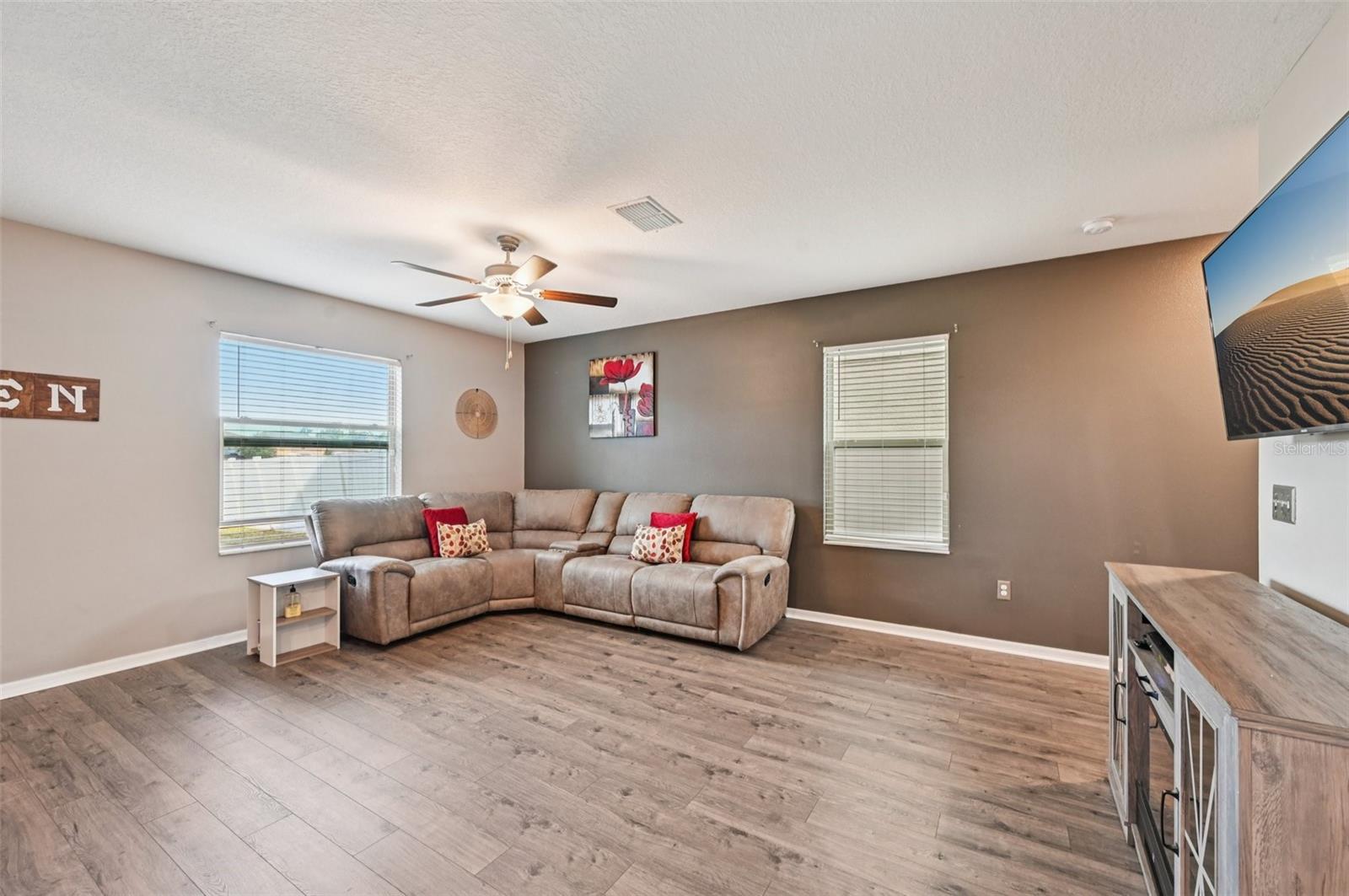 Image 7 of 60 For 15461 Broad Brush Drive