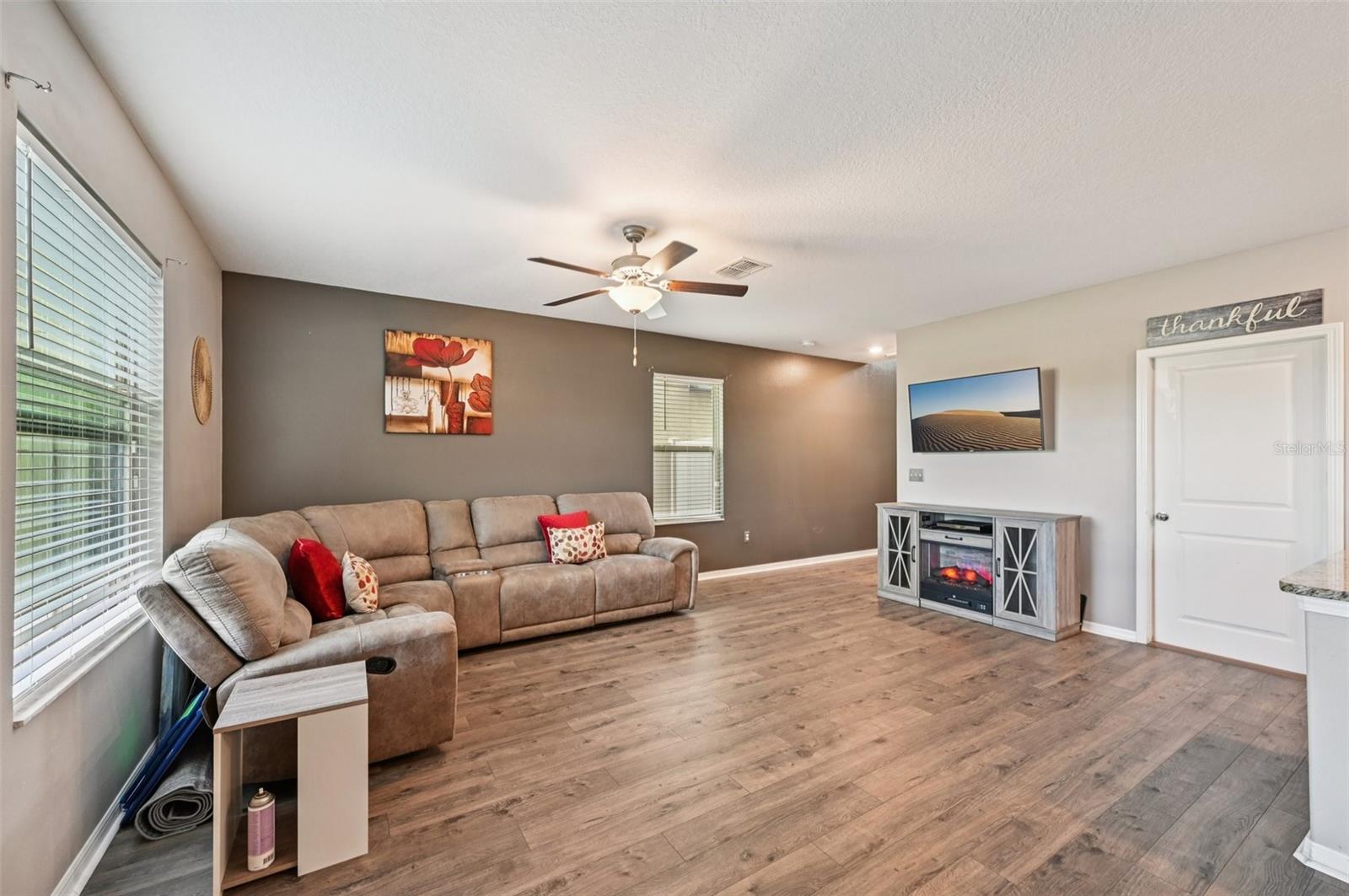 Image 8 of 60 For 15461 Broad Brush Drive