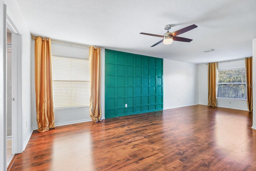 Image 17 of 41 For 15016 Heronglen Drive