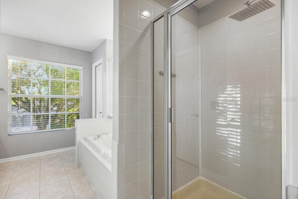 Image 20 of 41 For 15016 Heronglen Drive