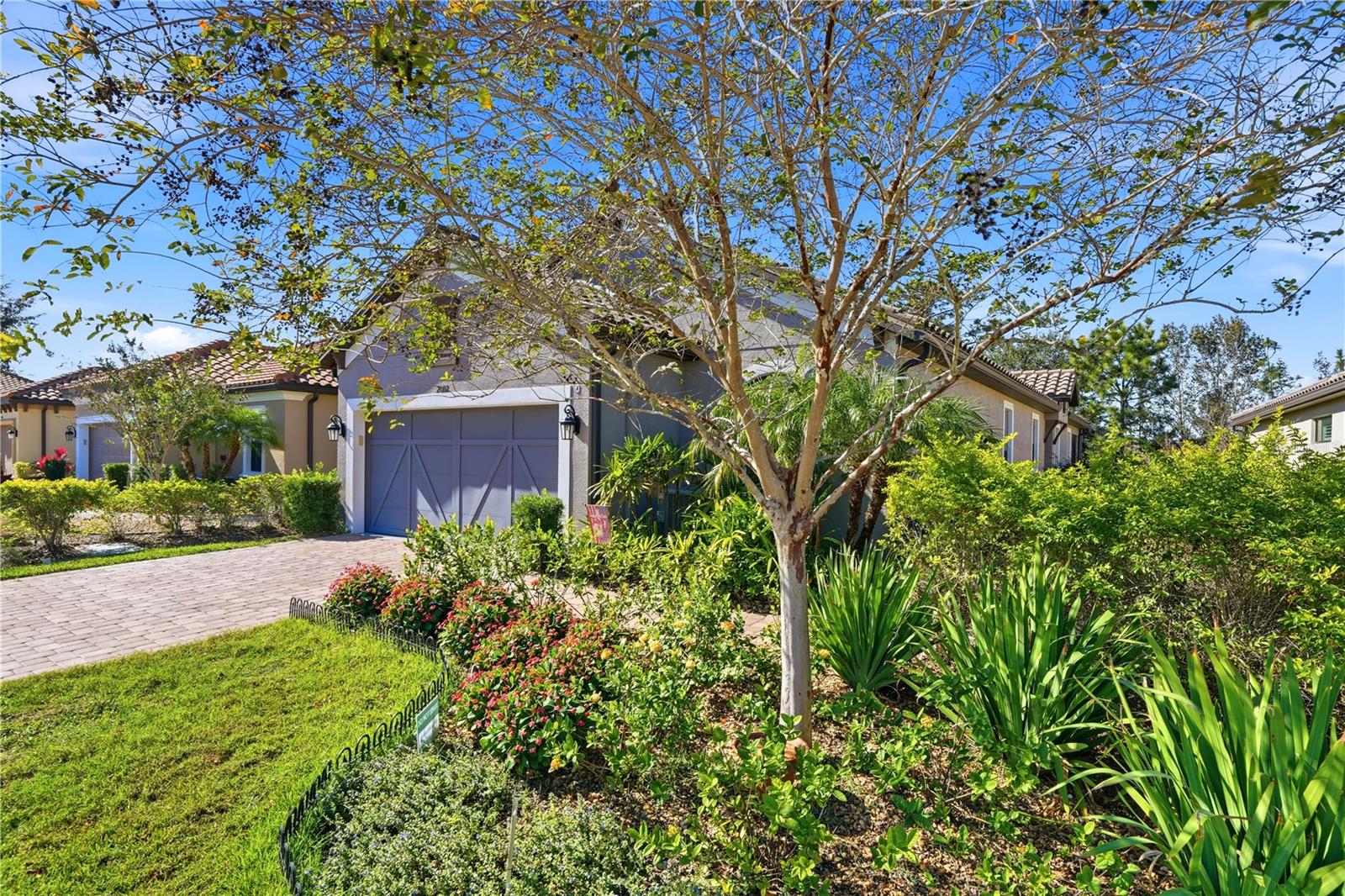 Listing photo id 1 for 20112 Sorano Hill Place