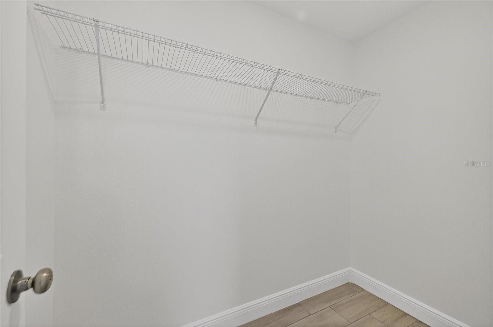 Image 22 of 24 For 4151 Oakfield Avenue