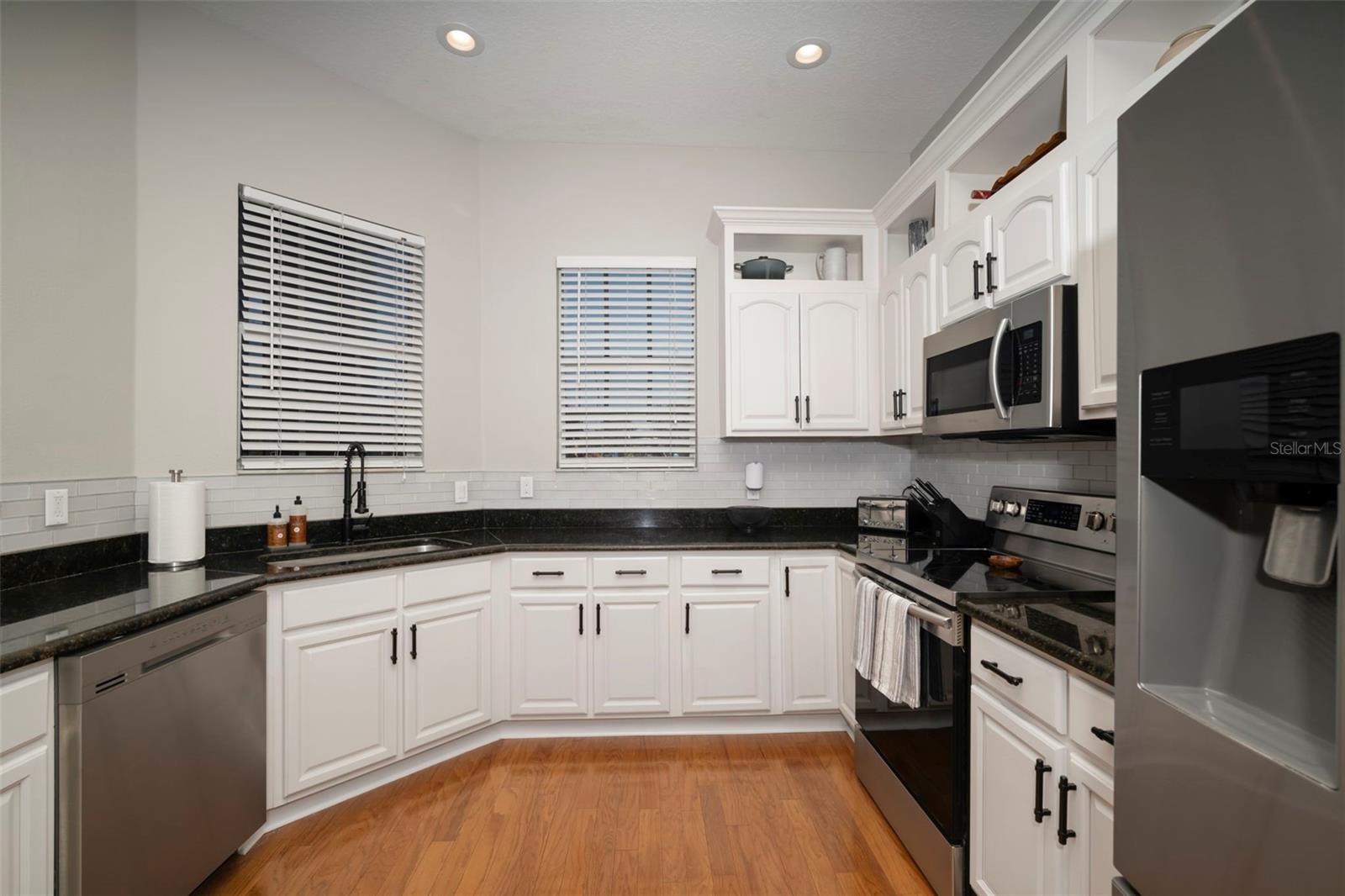 Image 11 of 44 For 8604 Miramar Terrace Circle