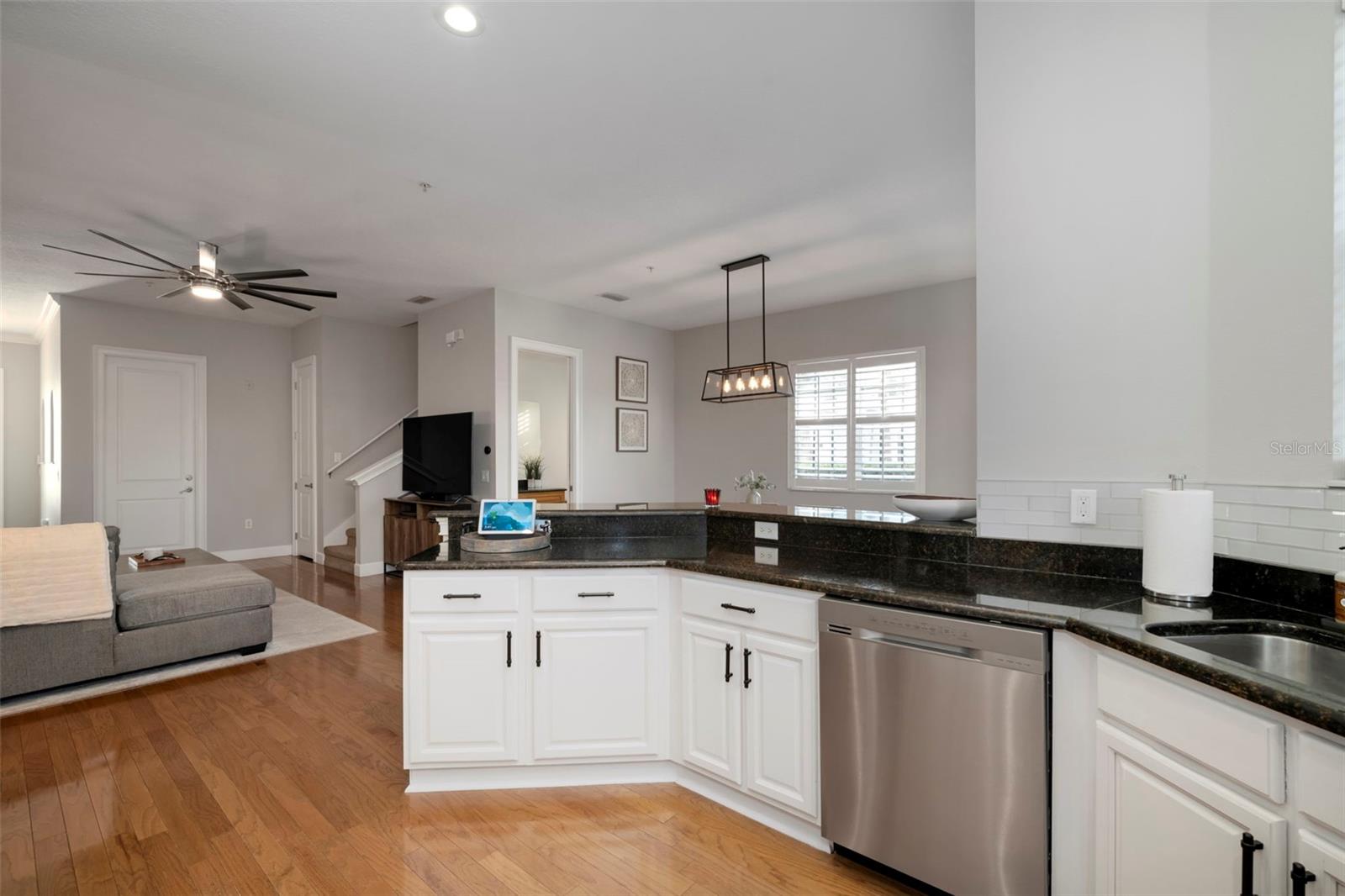 Image 15 of 44 For 8604 Miramar Terrace Circle