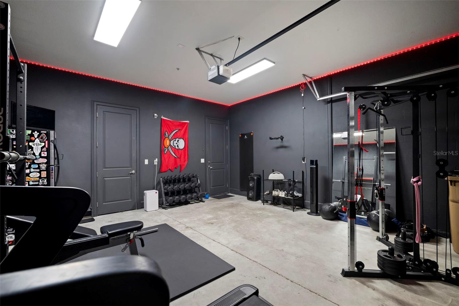 Image 20 of 44 For 8604 Miramar Terrace Circle