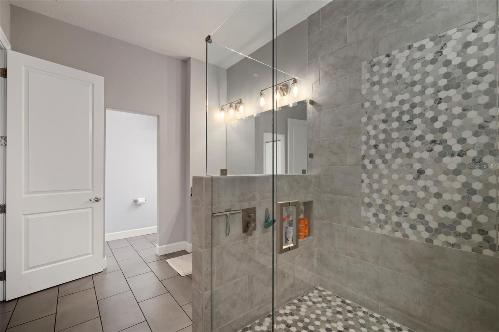 Image 27 of 44 For 8604 Miramar Terrace Circle