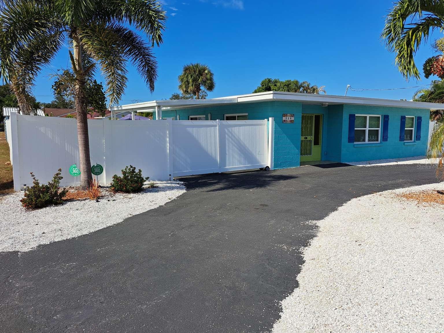 Image 2 of 24 For 539 Shore Road