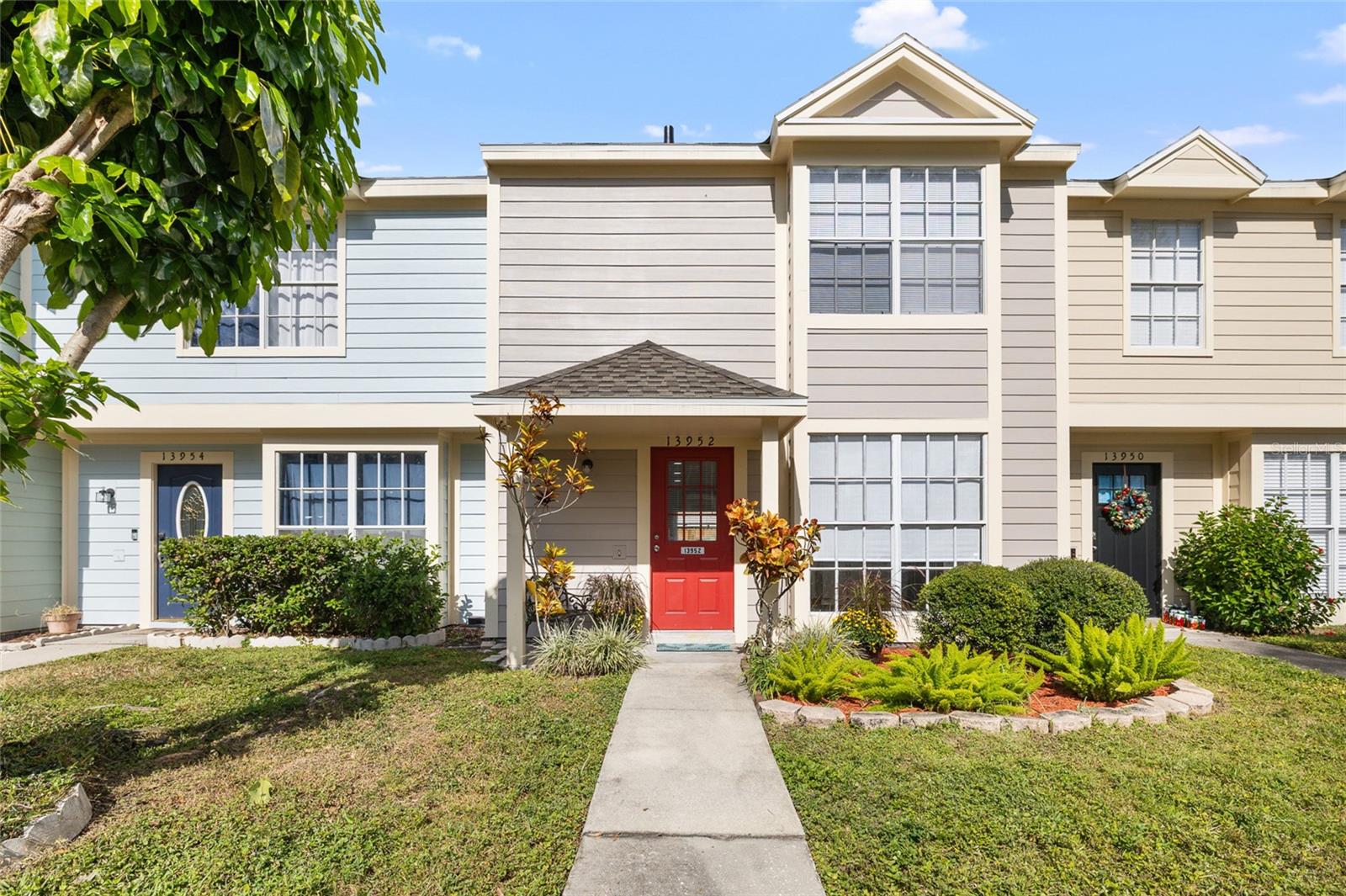 Details for 13952 Fletchers Mill Drive, TAMPA, FL 33613