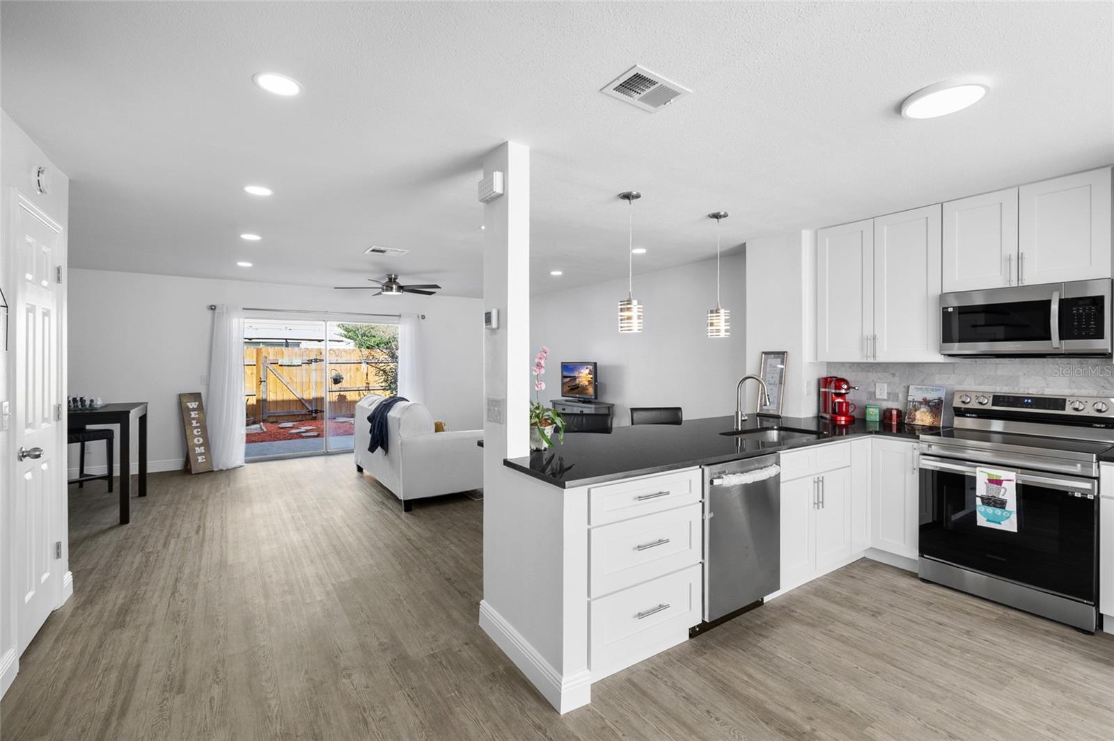 Image 7 of 28 For 13952 Fletchers Mill Drive