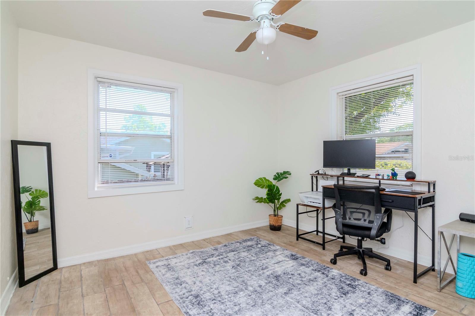 Image 14 of 29 For 1528 River Shore Way