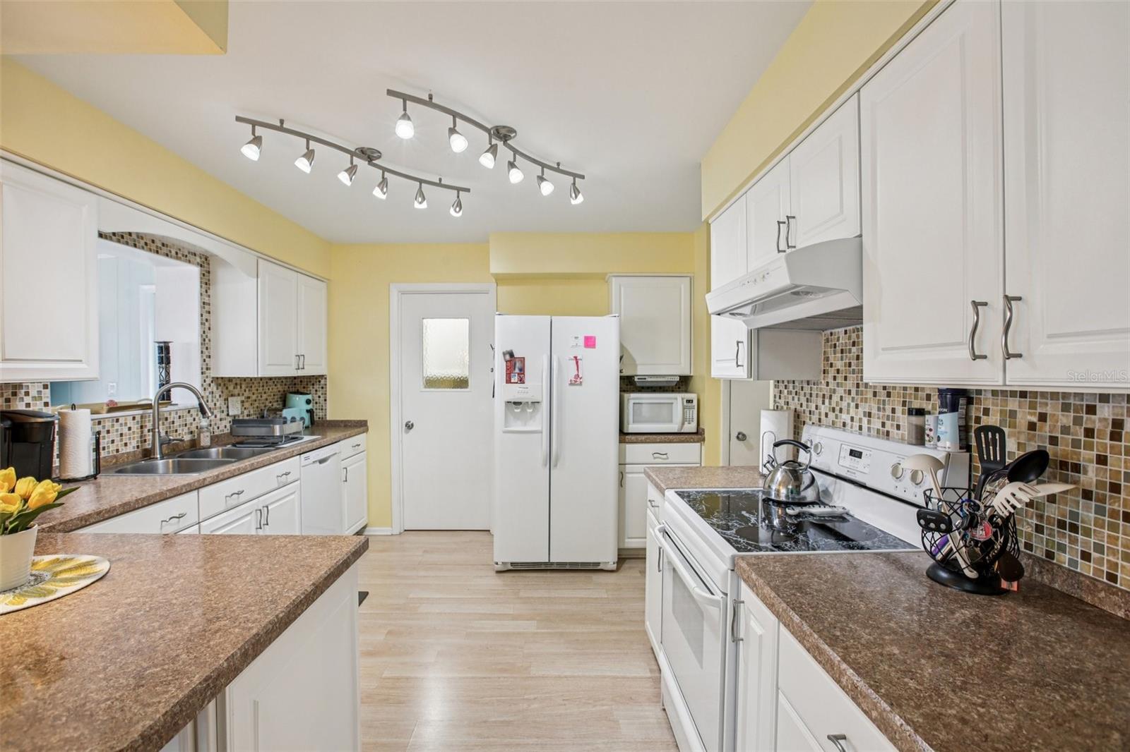 Image 16 of 54 For 1409 Pebble Beach Boulevard