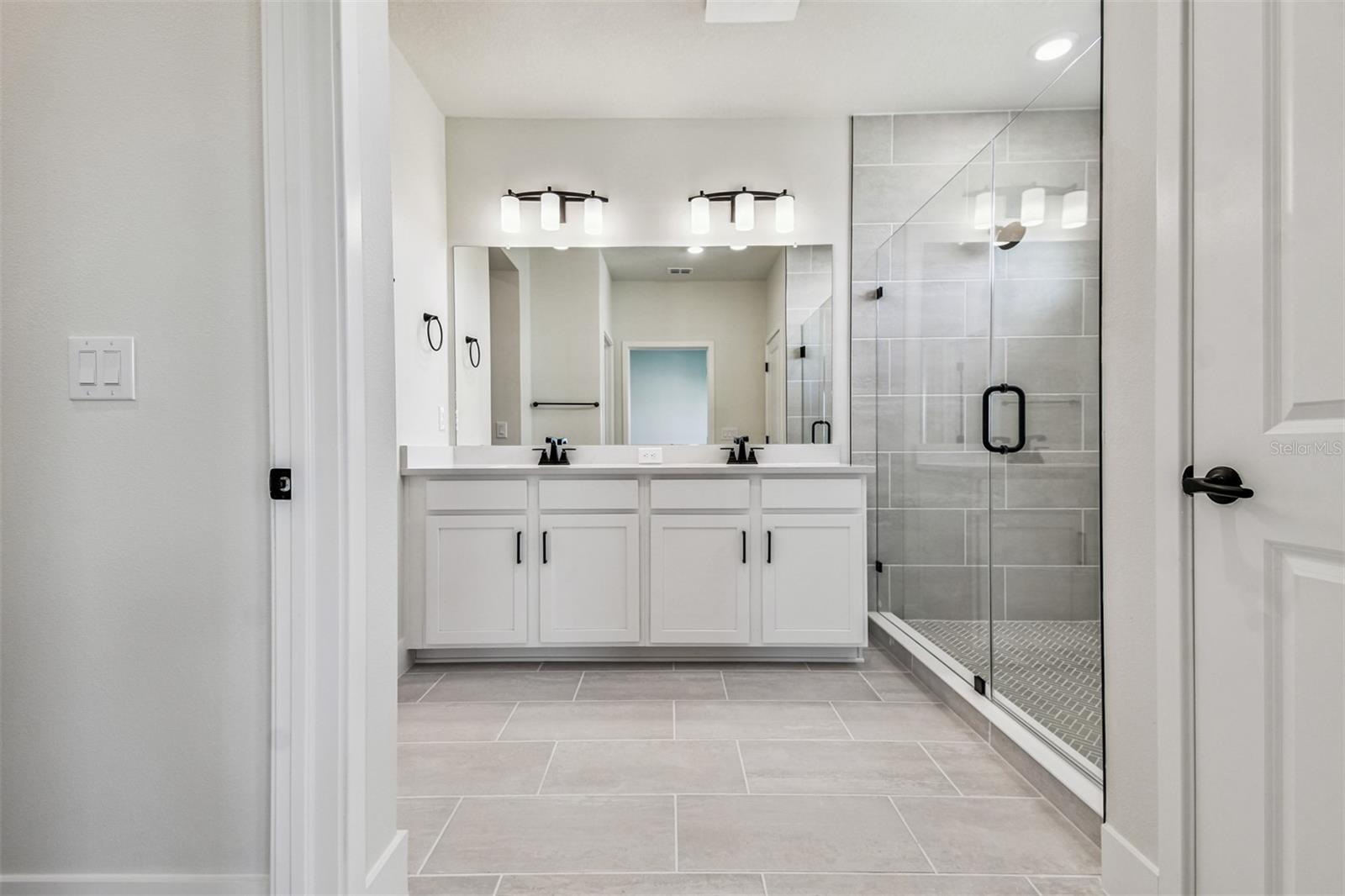 Image 19 of 37 For 11718 Full Moon Loop