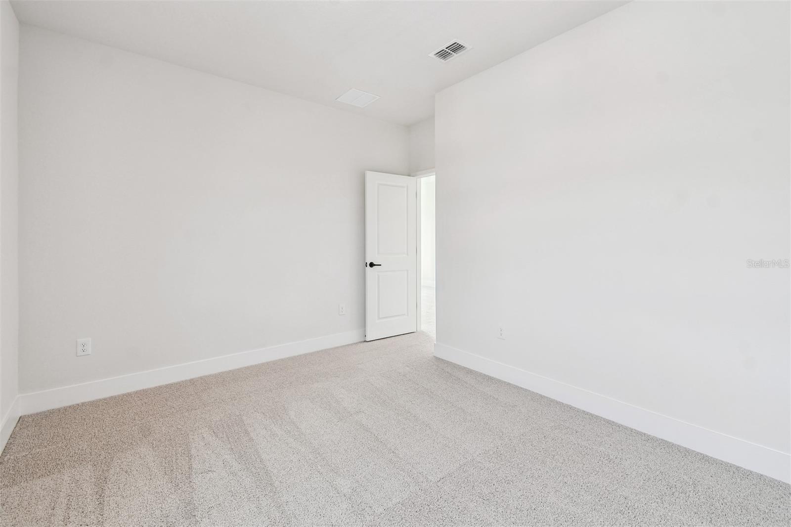 Image 29 of 37 For 11718 Full Moon Loop