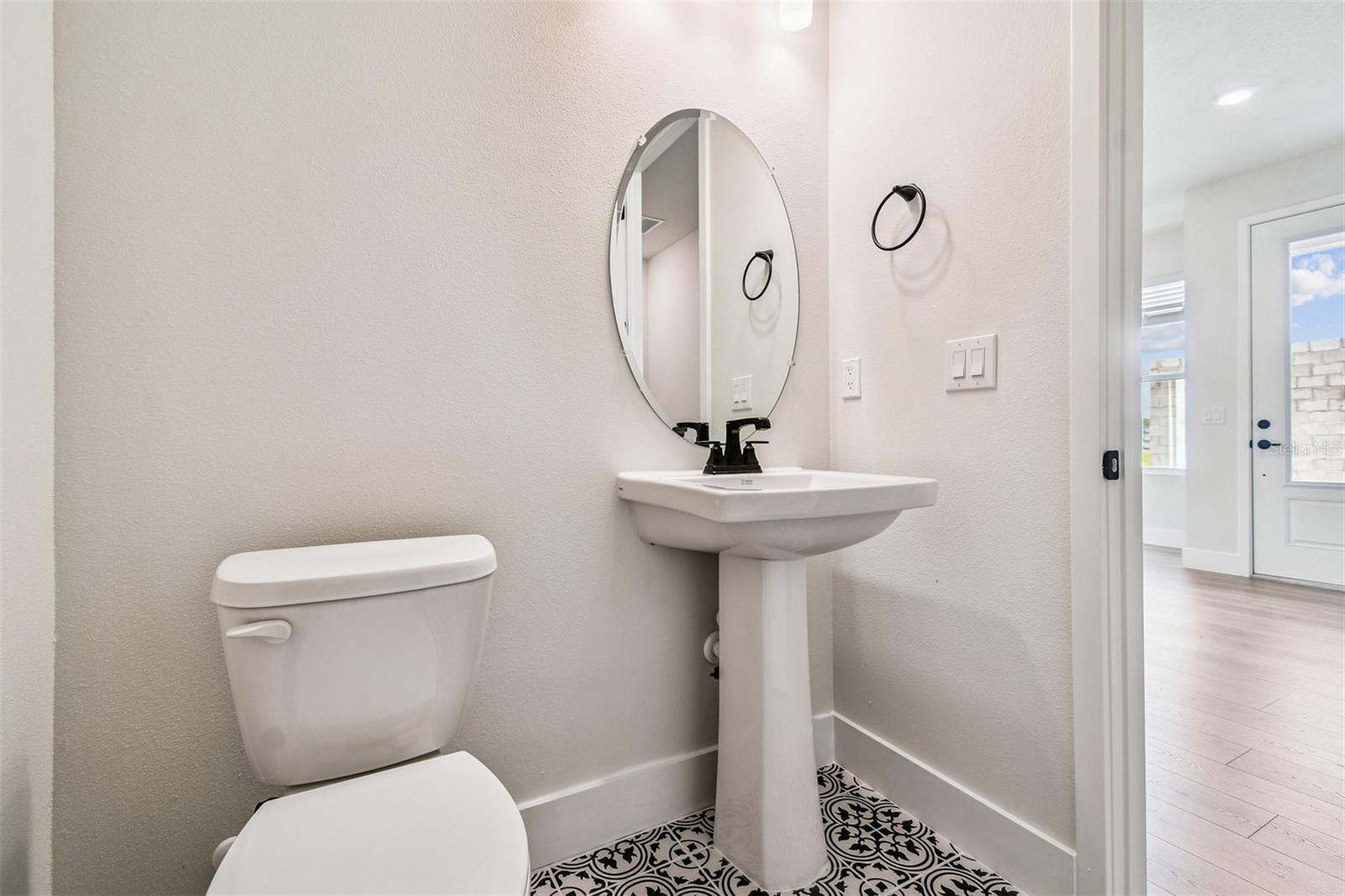 Image 31 of 37 For 11718 Full Moon Loop