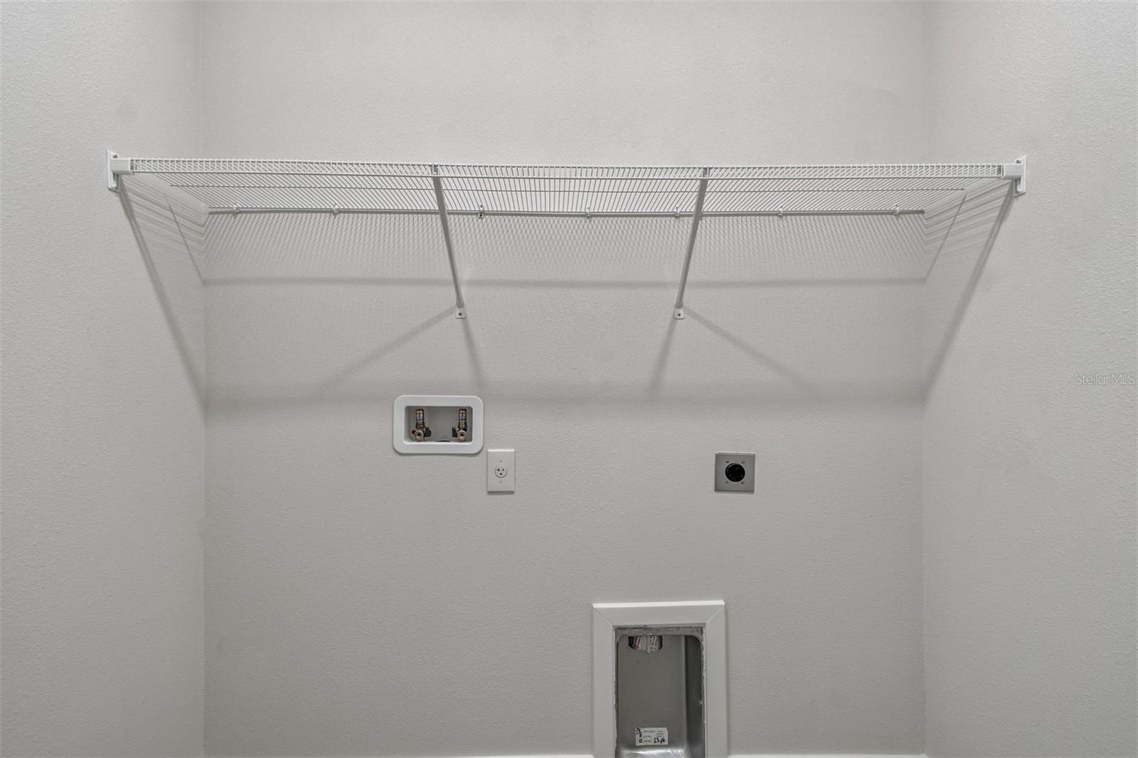 Image 32 of 37 For 11718 Full Moon Loop