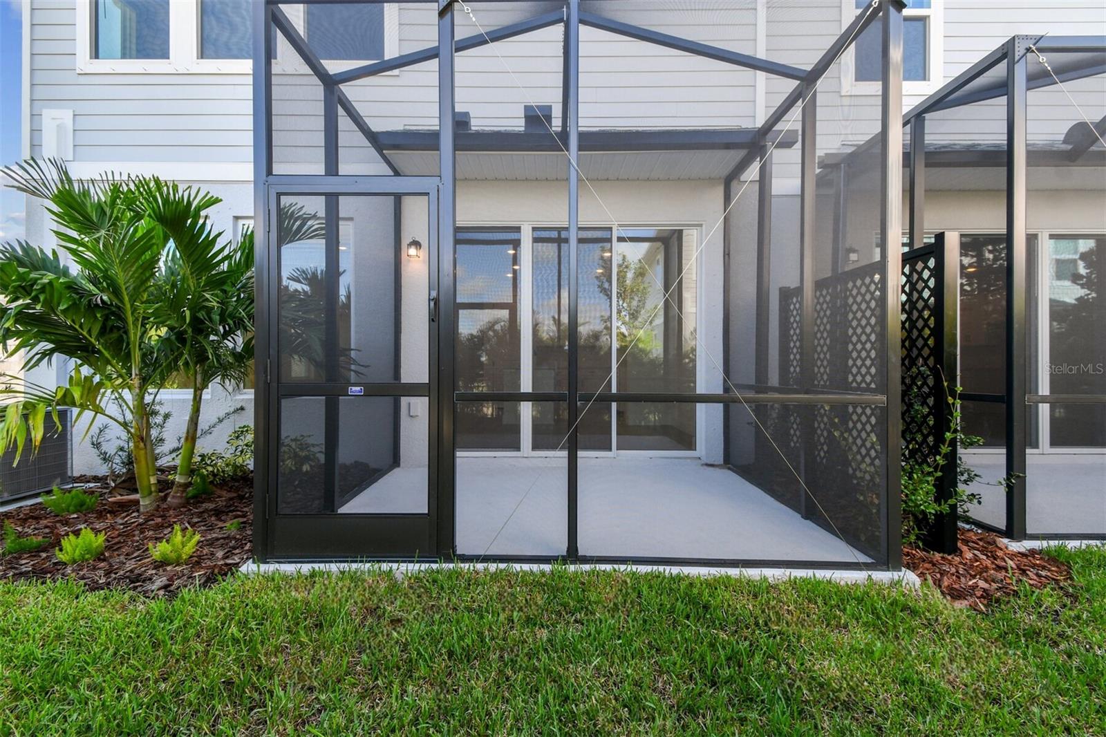 Image 35 of 37 For 11718 Full Moon Loop