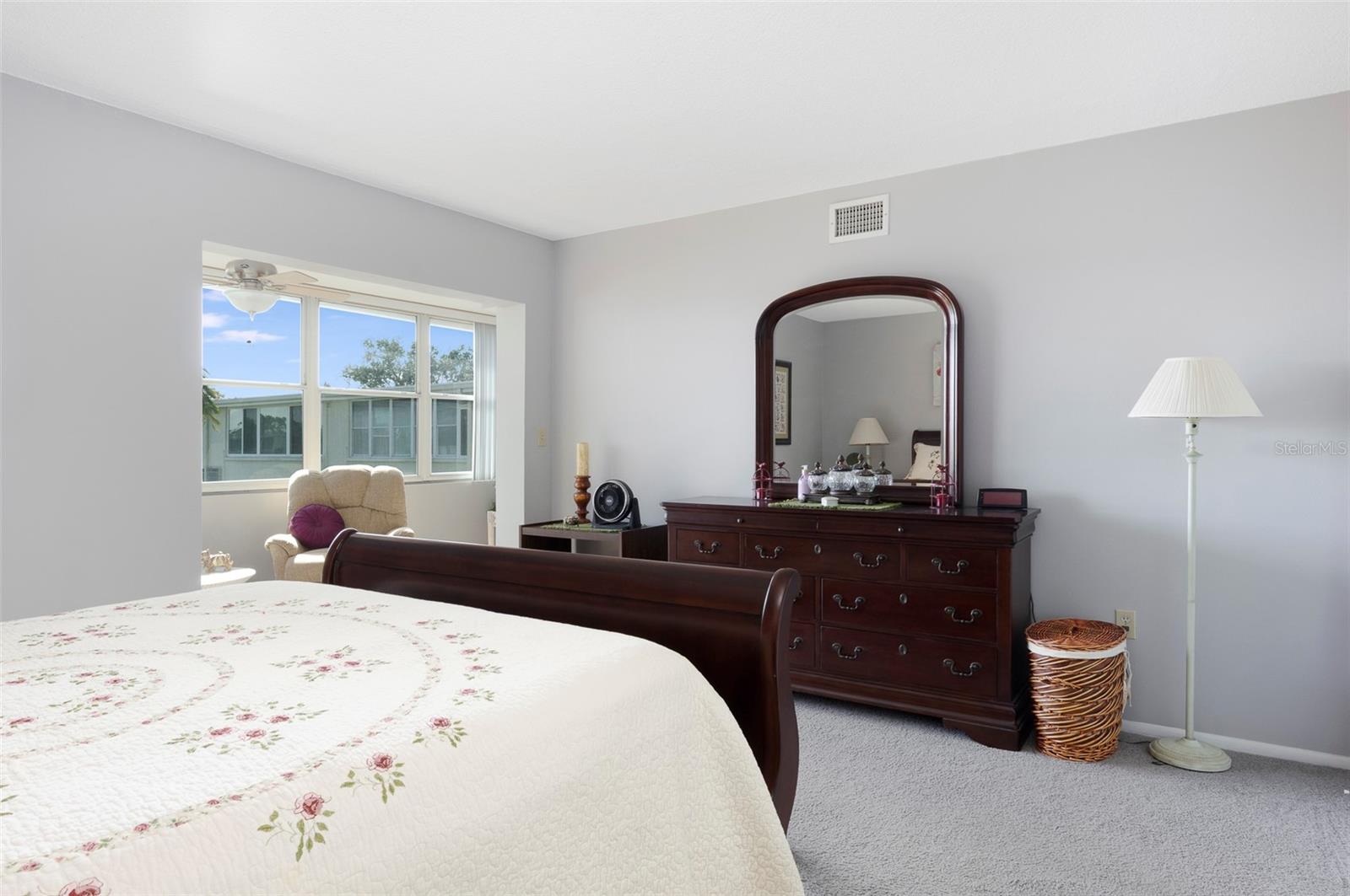 Image 18 of 36 For 8101 11th Street N 319