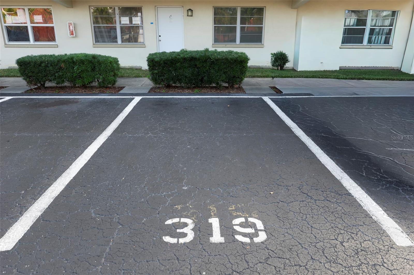 Image 27 of 36 For 8101 11th Street N 319