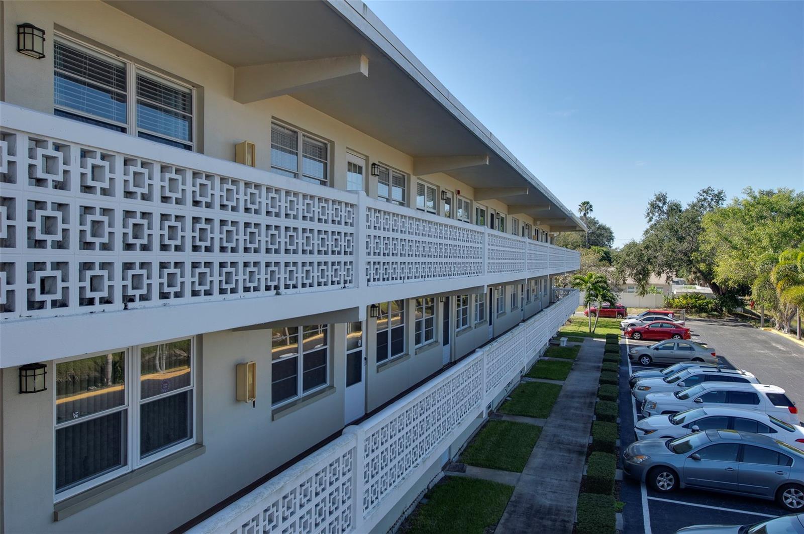 Image 28 of 36 For 8101 11th Street N 319