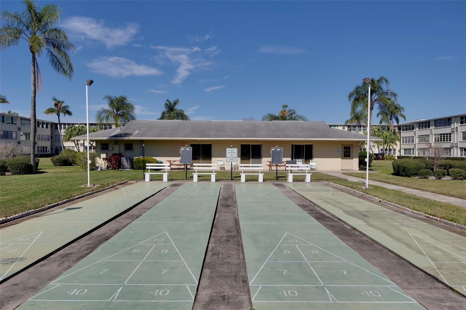 Image 33 of 36 For 8101 11th Street N 319