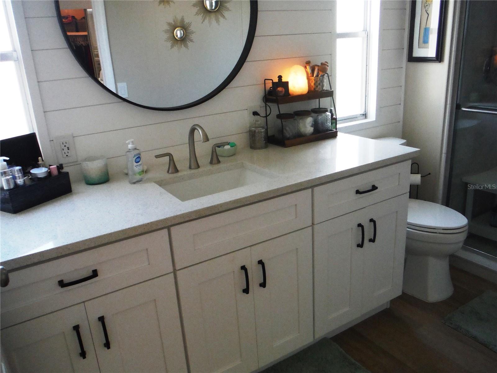 Image 20 of 35 For 91 Redwood Drive 7