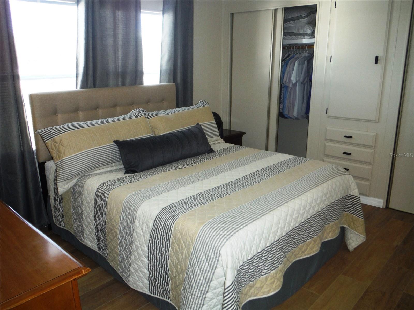 Image 23 of 35 For 91 Redwood Drive 7