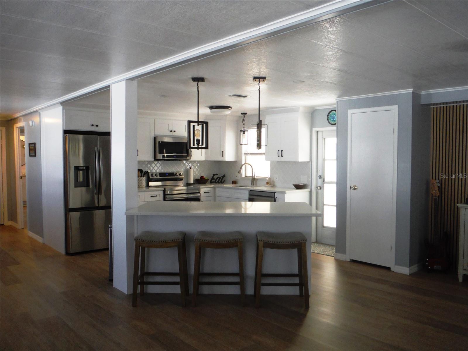 Image 9 of 35 For 91 Redwood Drive 7