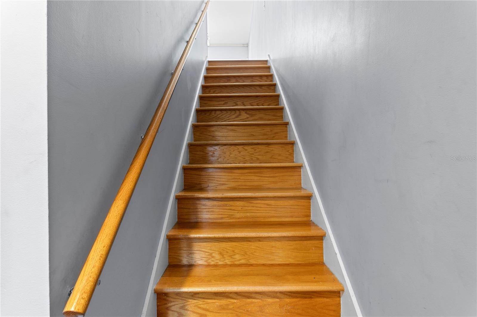 Image 21 of 35 For 335 4th Avenue S