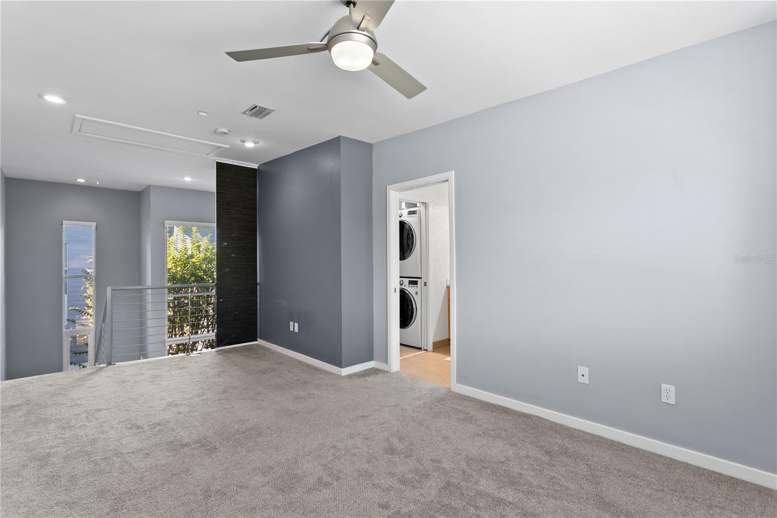 Image 25 of 35 For 335 4th Avenue S