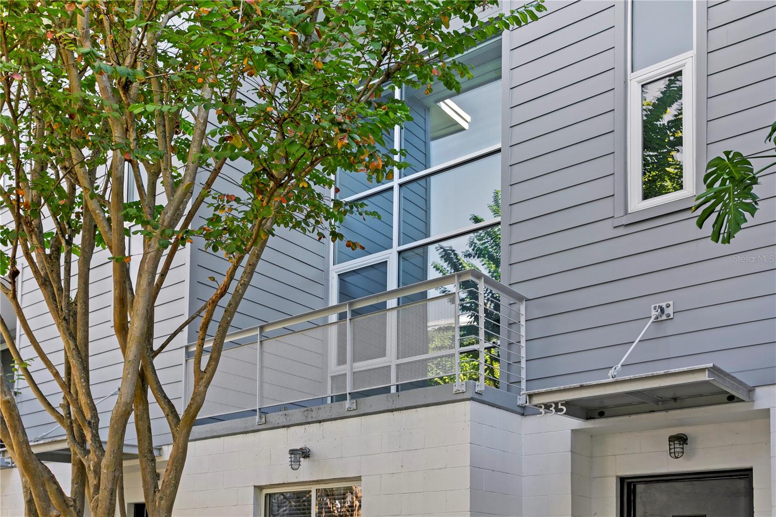 Image 33 of 35 For 335 4th Avenue S