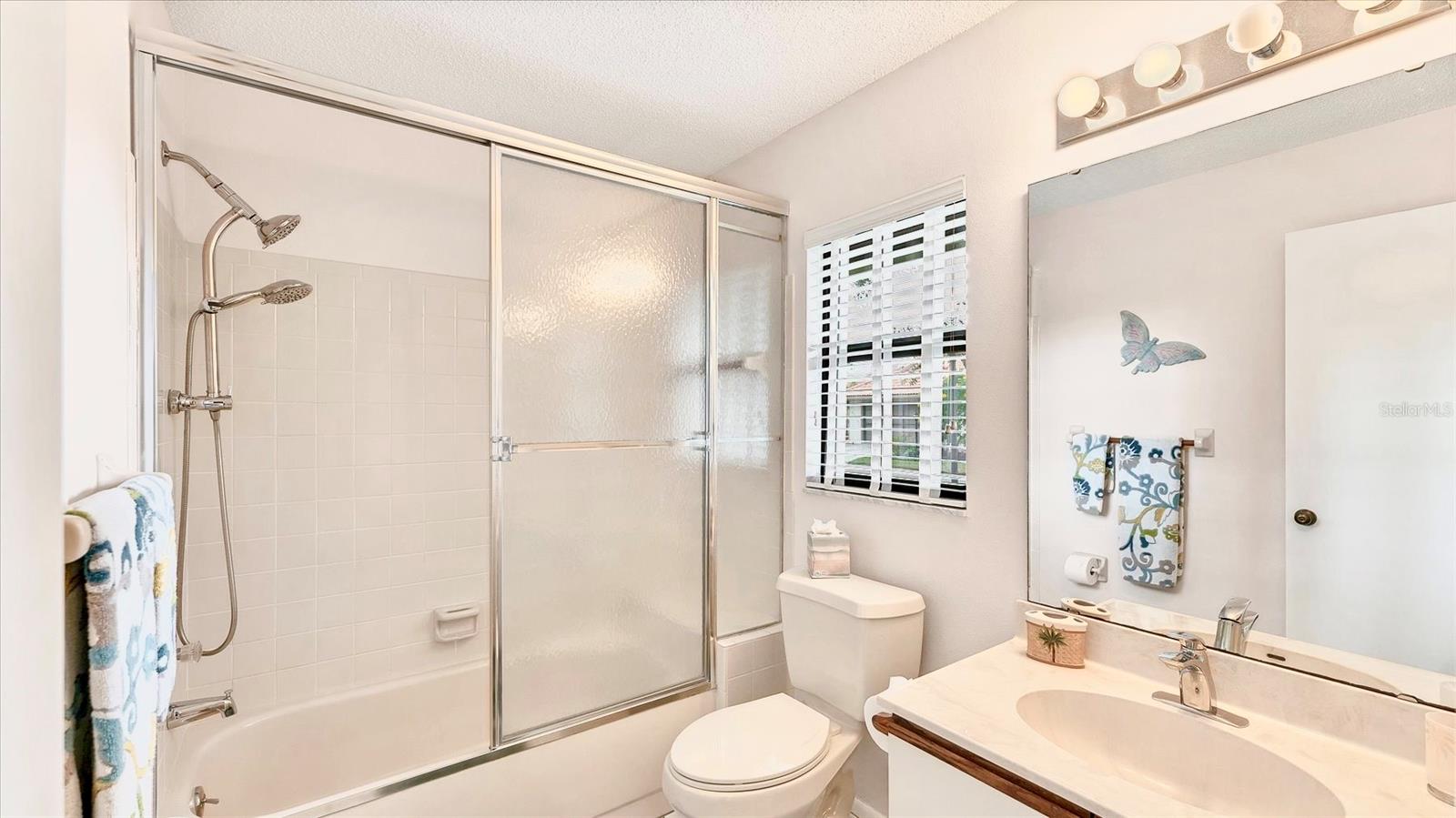 Image 17 of 54 For 270 Laurel Hollow Drive 34