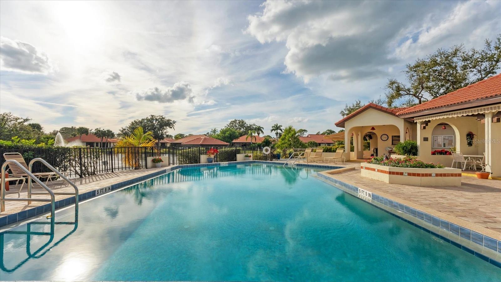 Image 30 of 54 For 270 Laurel Hollow Drive 34